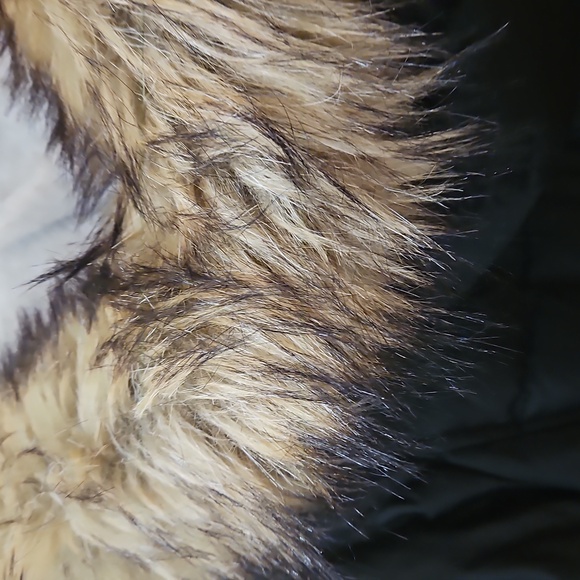 Lands' End Quilted Black Hooded Jacket - Picture 6 of 7